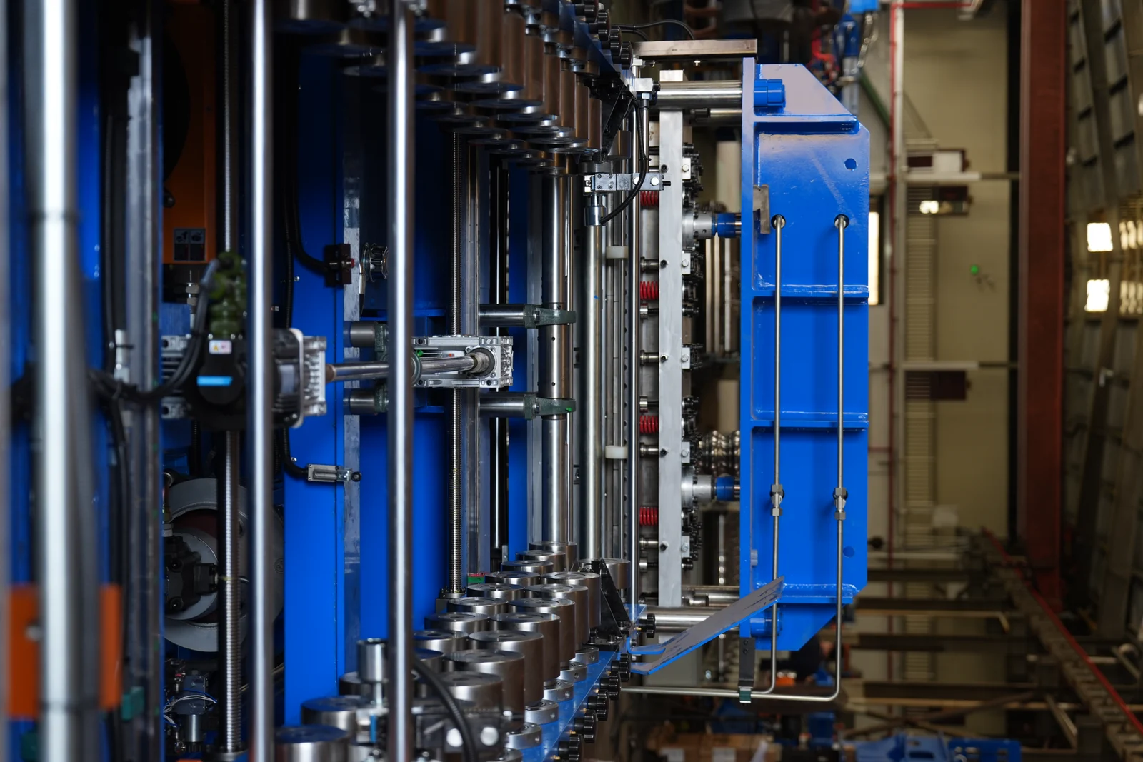 Real roll-forming station photographed during a Xiamen equipment site visit